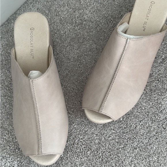 Chocolat Blu Gaddis Leather in Ivory size 8 - Picture 4 of 5